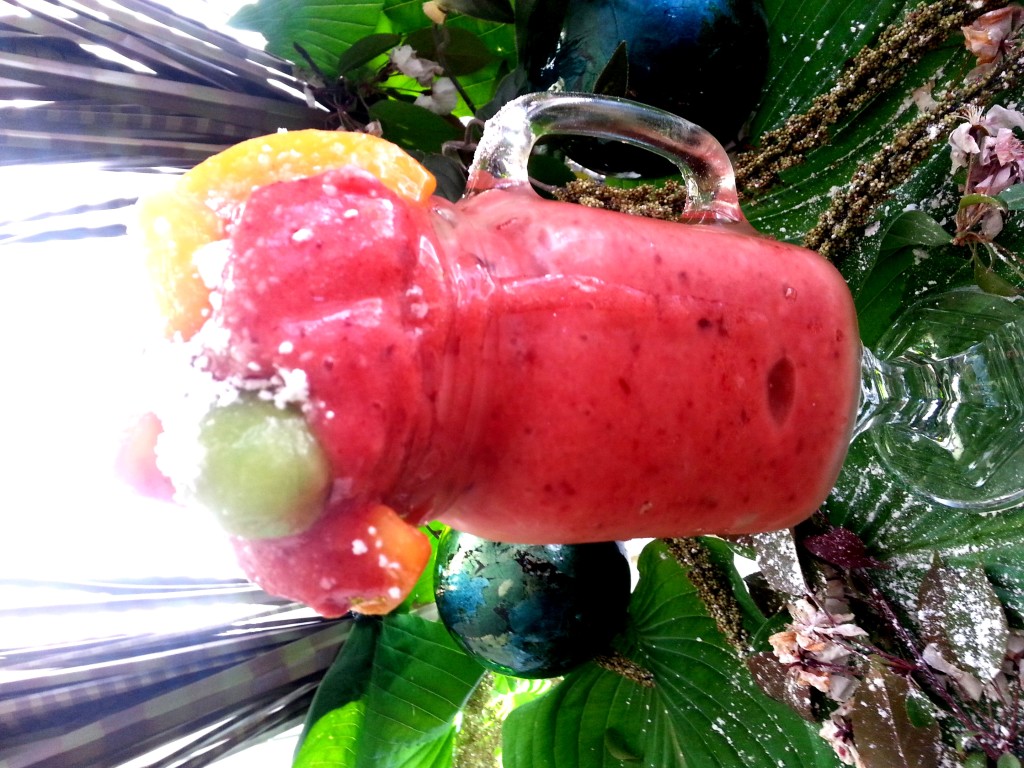Mixed Frozen Fruits Smoothie