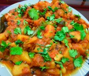 Mangalore Style Spicy Potato Curry- Masala Aloo Salan