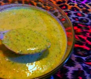 Aam Podina aur Dahi Ki Chutney- Mango Mint Yogurt Dip