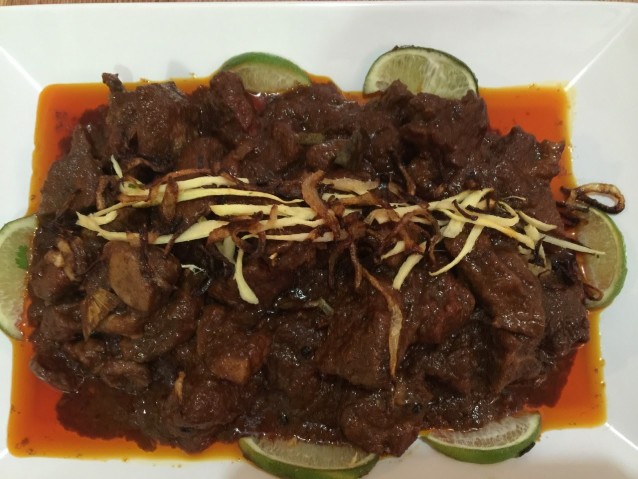 Brown Bhuna Hua Gosht