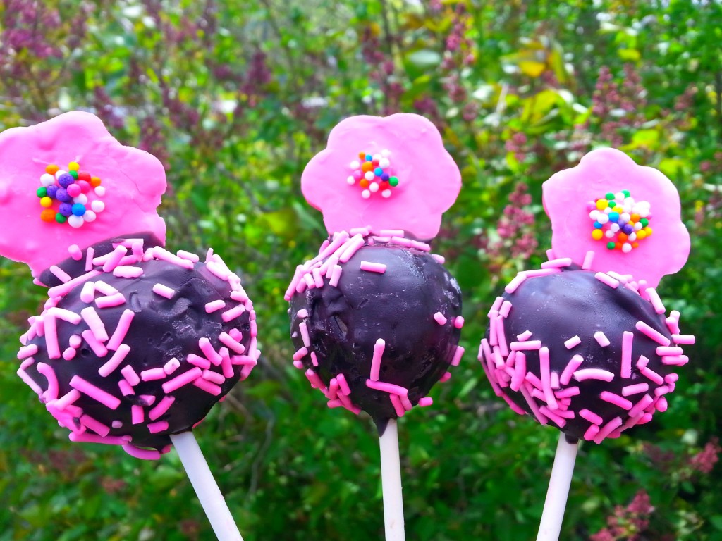 Black Pink Cake Pops