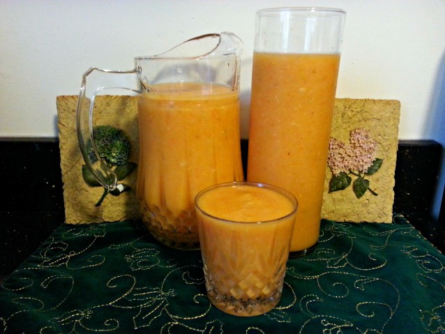Yellow Smoothie (Pineapple and Cantaloupe)
