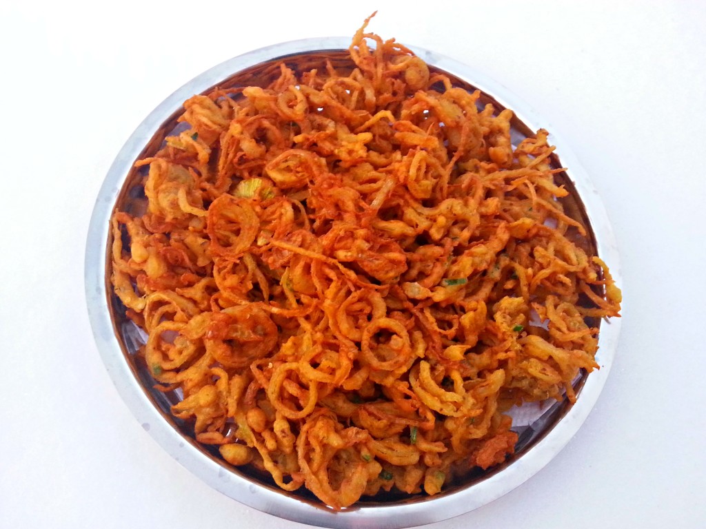 Kanda Bhaji / Onion Pakoda